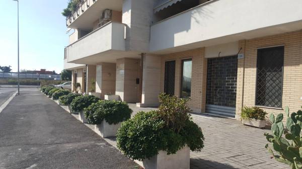 Negozio in Via del Casale Ferranti 1, Roma, {3} - Foto 1