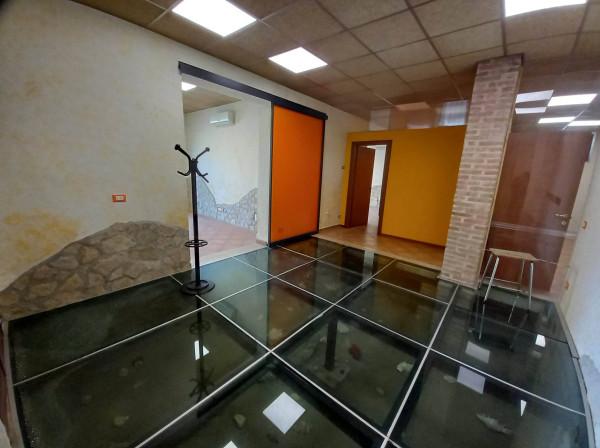 Ufficio in Circonvallazione Orientale 4684, Roma, {3} - Foto 1