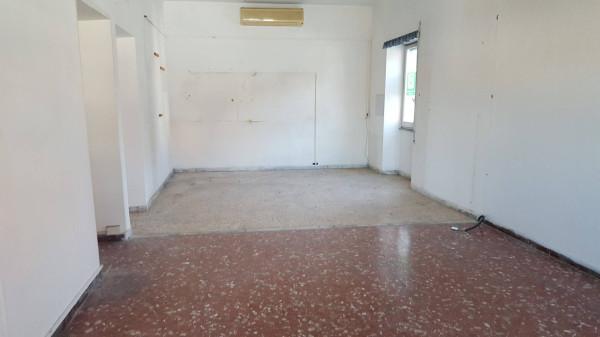 Negozio in Via Ranuccio Bianchi Bandinelli 1, Roma, {3} - Planimetria 1