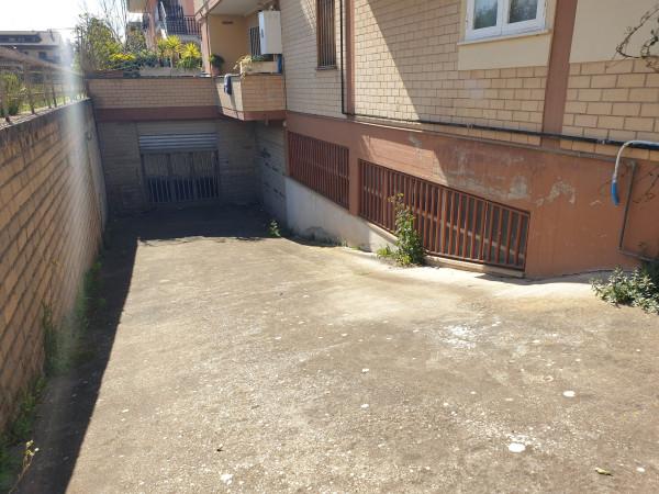 Magazzino in Via Mura dei Francesi, Ciampino, {3} - Foto 1