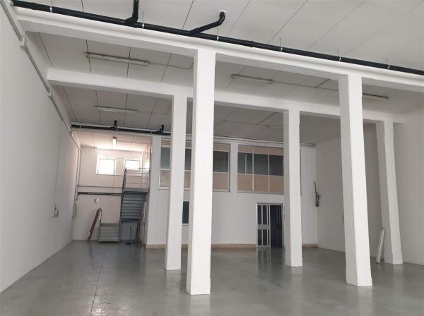 Magazzino in Via dei Castelli Romani, Pomezia, {3} - Foto 1