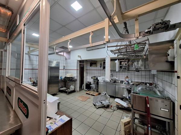 Magazzino in Viale Palmiro Togliatti 2, Roma, {3} - Foto 2