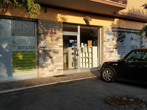 Negozio in Via Lucrezia Romana 43, Ciampino, {3} - Foto 2