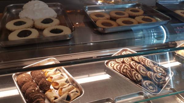 Pasticceria in Piazza del Duomo, Firenze, {3} - Foto 2