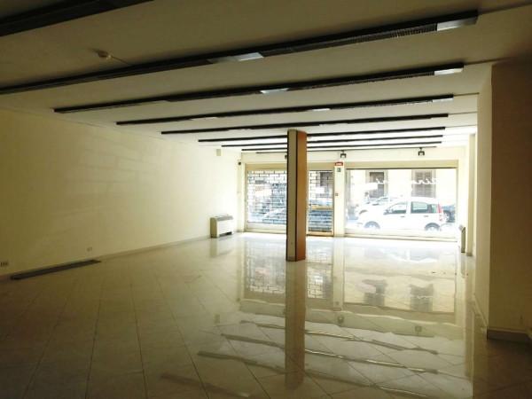 Negozio in Via del Ponte alle Mosse, Firenze, {3} - Foto 1