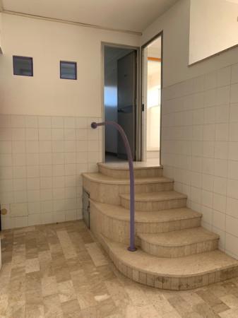 Negozio in Via Monte Bonifato 126, Alcamo, {3} - Foto 2