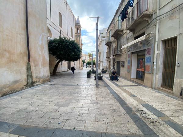 Negozio in Via Giuseppe Mazzini, Alcamo, {3} - Foto 2
