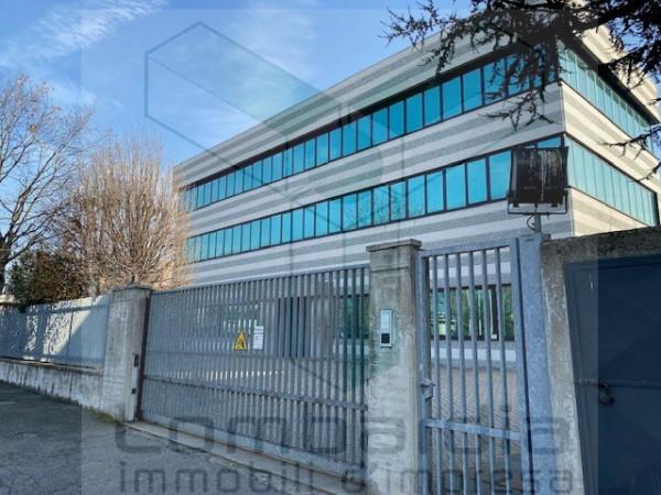 Capannone in Via Walter Tobagi 7, Peschiera Borromeo, {3} - Foto 2
