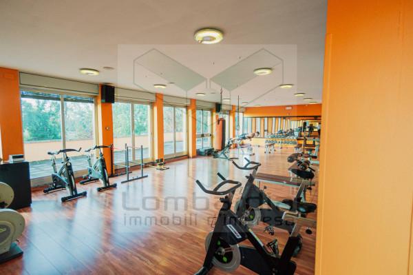 Negozio in Via Achille Grandi 46, Peschiera Borromeo, {3} - Foto 1