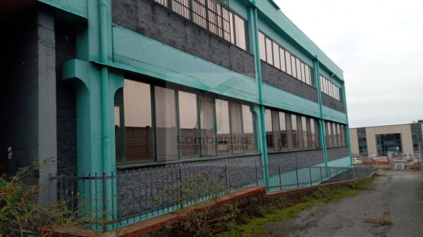 Capannone in Via Provinciale Dalmine Almè 13, Treviolo, {3} - Foto 2