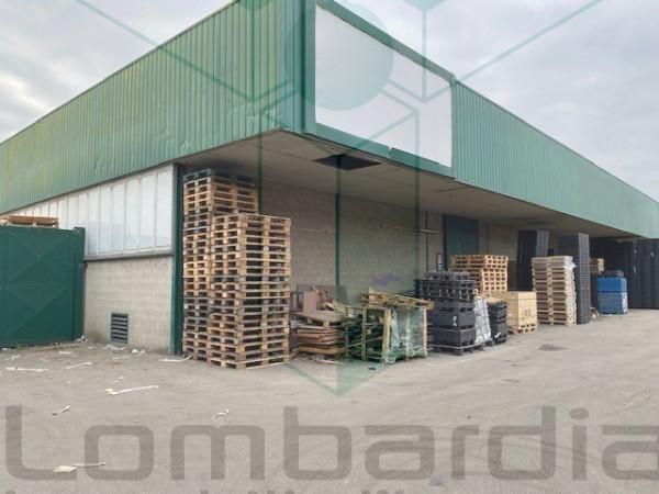 Capannone in Via delle Azalee, Buccinasco, {3} - Foto 1