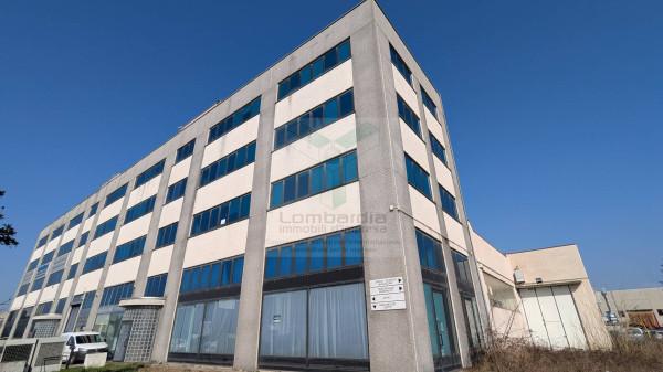 Ufficio in Via Enrico Berlinguer 17, Cornate D'Adda, {3} - Foto 1