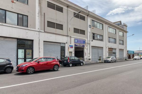 Negozio in Via Orso Mario Corbino 9, Messina, {3} - Foto 1