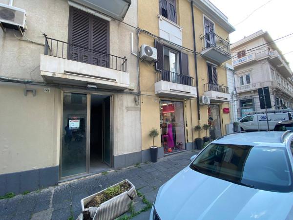 Negozio in Via Ettore Lombardo Pellegrino, Messina, {3} - Foto 2