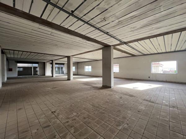 Negozio in Via Adolfo Celi 145, Messina, {3} - Foto 1