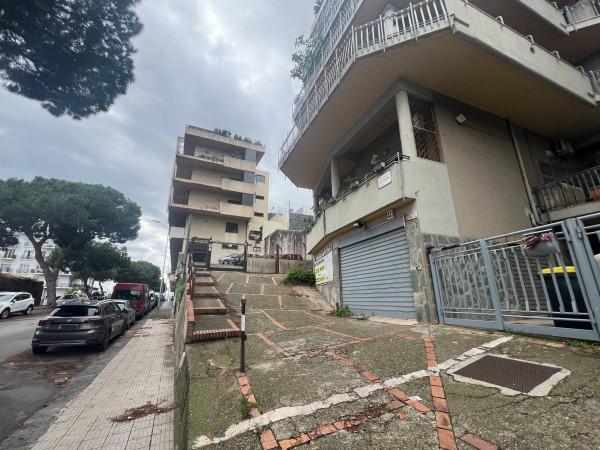 Magazzino in Viale Italia 135, Messina, {3} - Foto 1