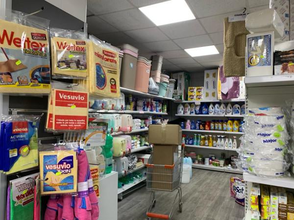 Negozio in Corso Umberto I 10, Casalnuovo Di Napoli, {3} - Foto 2
