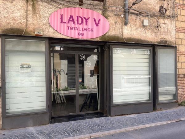 Negozio in Corso Umberto I, Casalnuovo Di Napoli, {3} - Foto 2