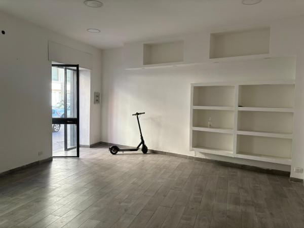 Negozio in Corso Umberto I 92, Casalnuovo Di Napoli, {3} - Foto 1
