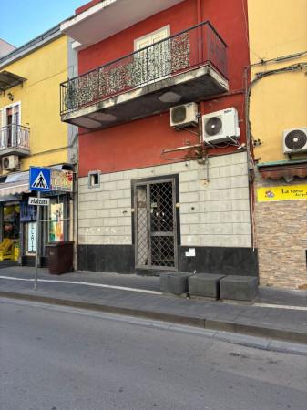 Negozio in Via Benevento 13, Casalnuovo di Napoli, {3} - Foto 1