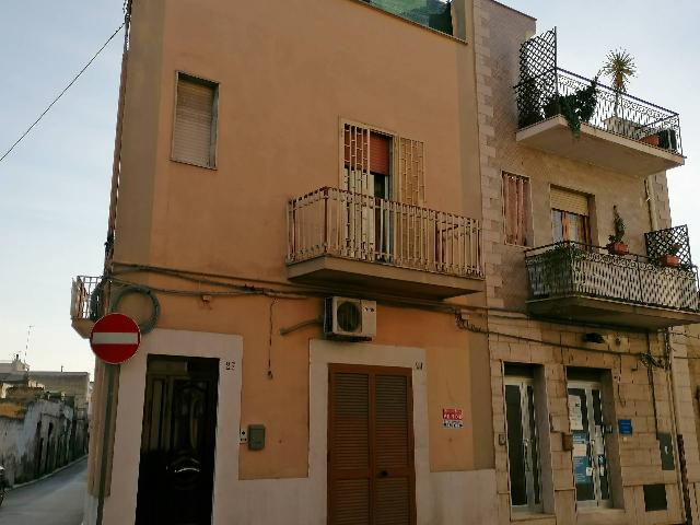 Detached house in Via Piave, Canosa di Puglia - Photo 1