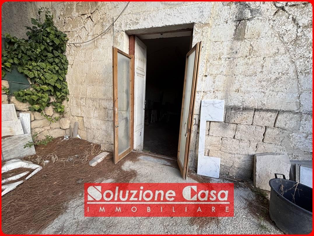Magazzino in Via della Murgetta, Canosa Di Puglia, {3} - Foto 1