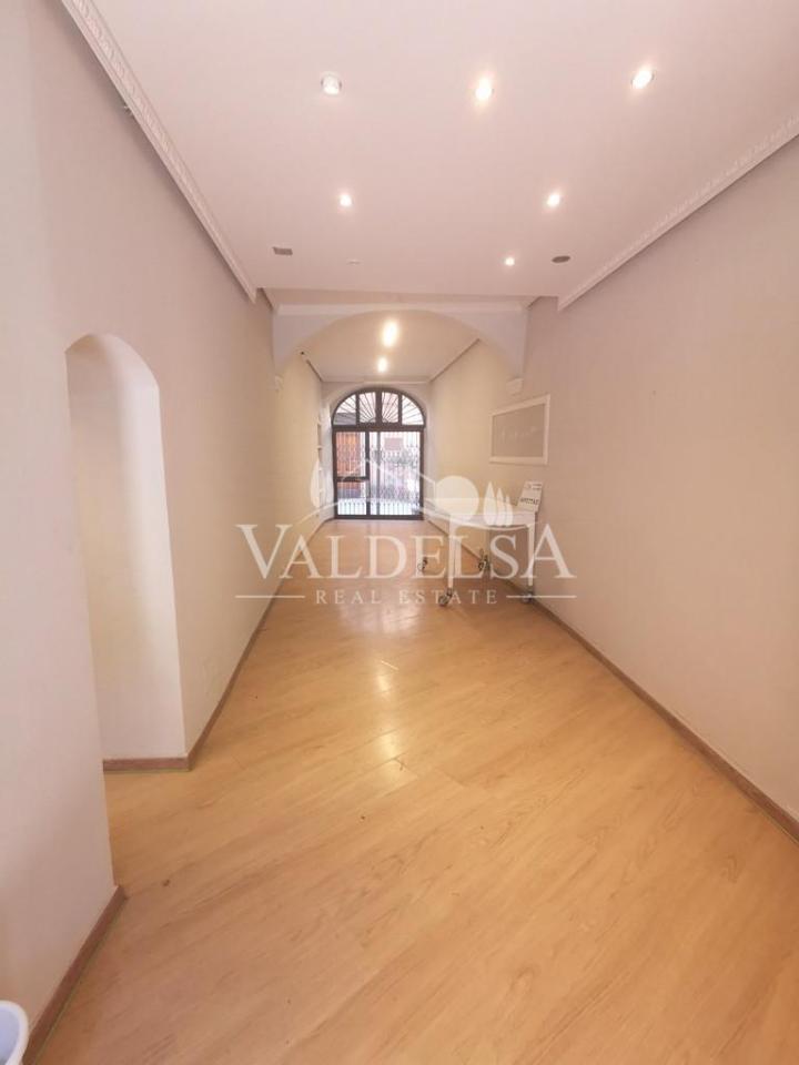 Locale commerciale in Iovanni Montorsoli 53036, Poggibonsi, {3} - Foto 1