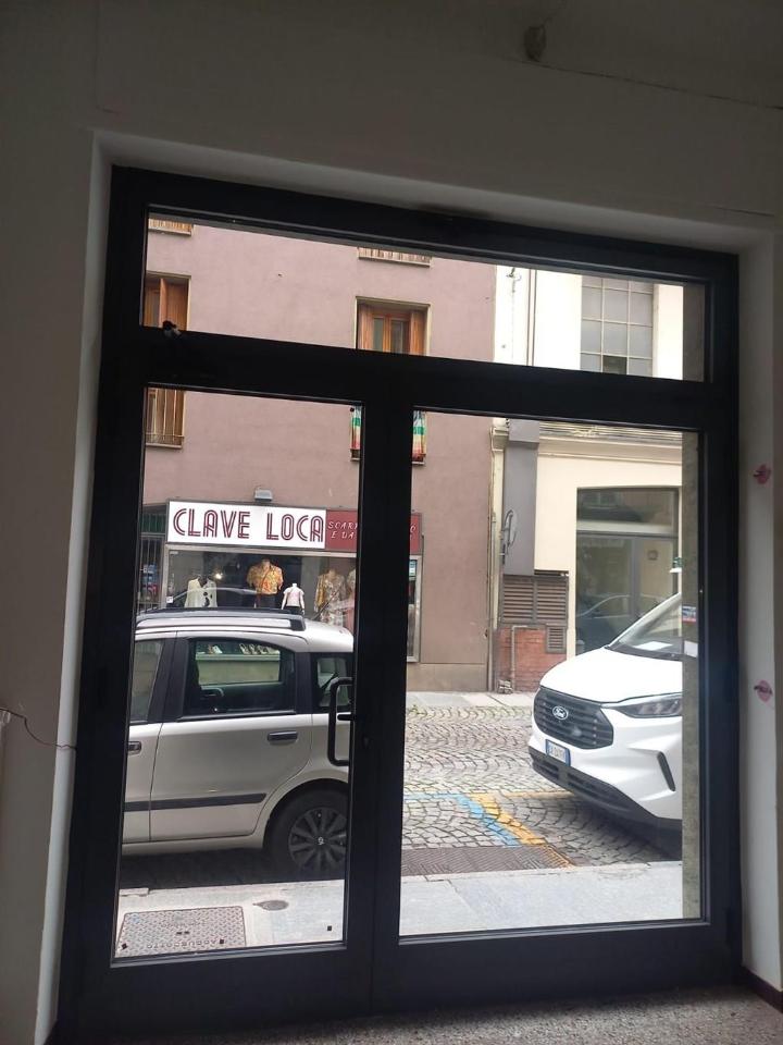 Negozio in Via Brofferio, Asti, {3} - Foto 2