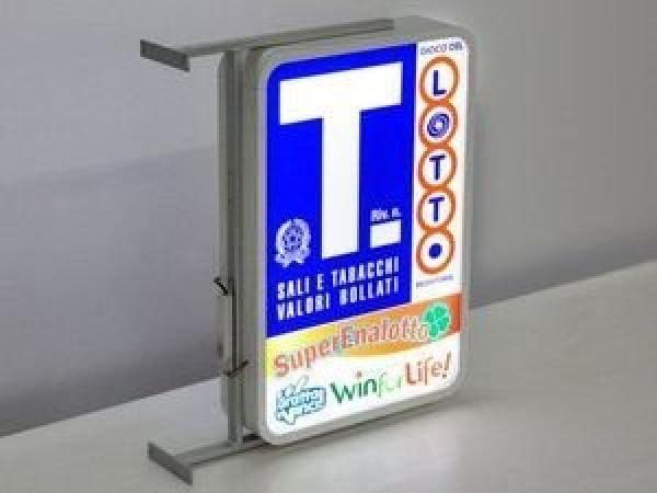 Tabaccheria in Viale Maria Ceccarini, Riccione, {3} - Foto 2