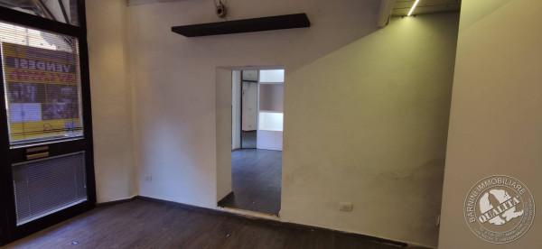 Negozio in Via Giuseppe Garibaldi 55, Siena, {3} - Foto 2