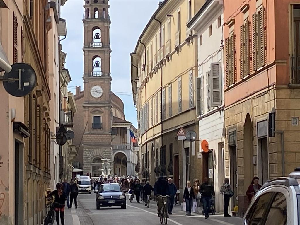 Negozio in , Faenza, {3} - Foto 1