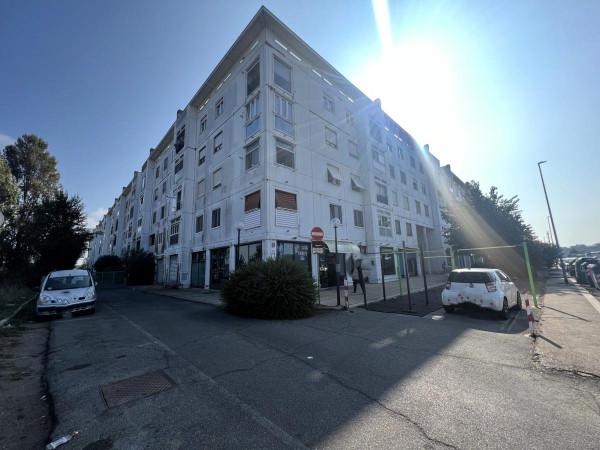 Negozio in Via Tancredi Chiaraluce, Roma, {3} - Foto 1