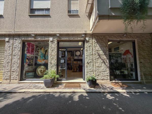Negozio in Via del Pianeta Urano, Roma, {3} - Foto 1