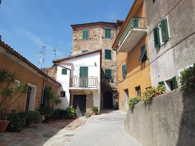 2-room flat in Via Bolzano, Gavorrano - Photo 1