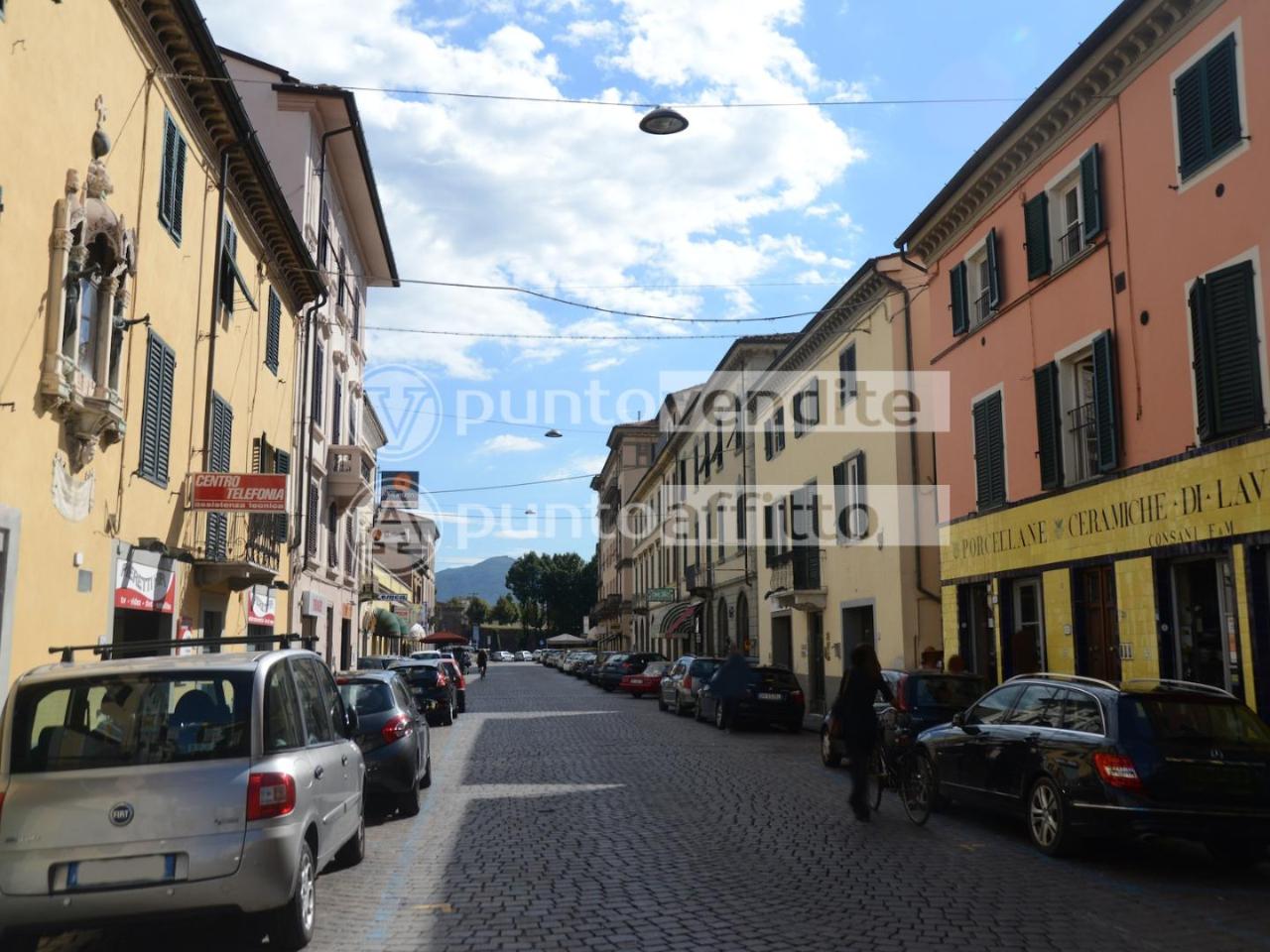 Locale commerciale in a Borgo Giannotti 14, Lucca, {3} - Foto 1