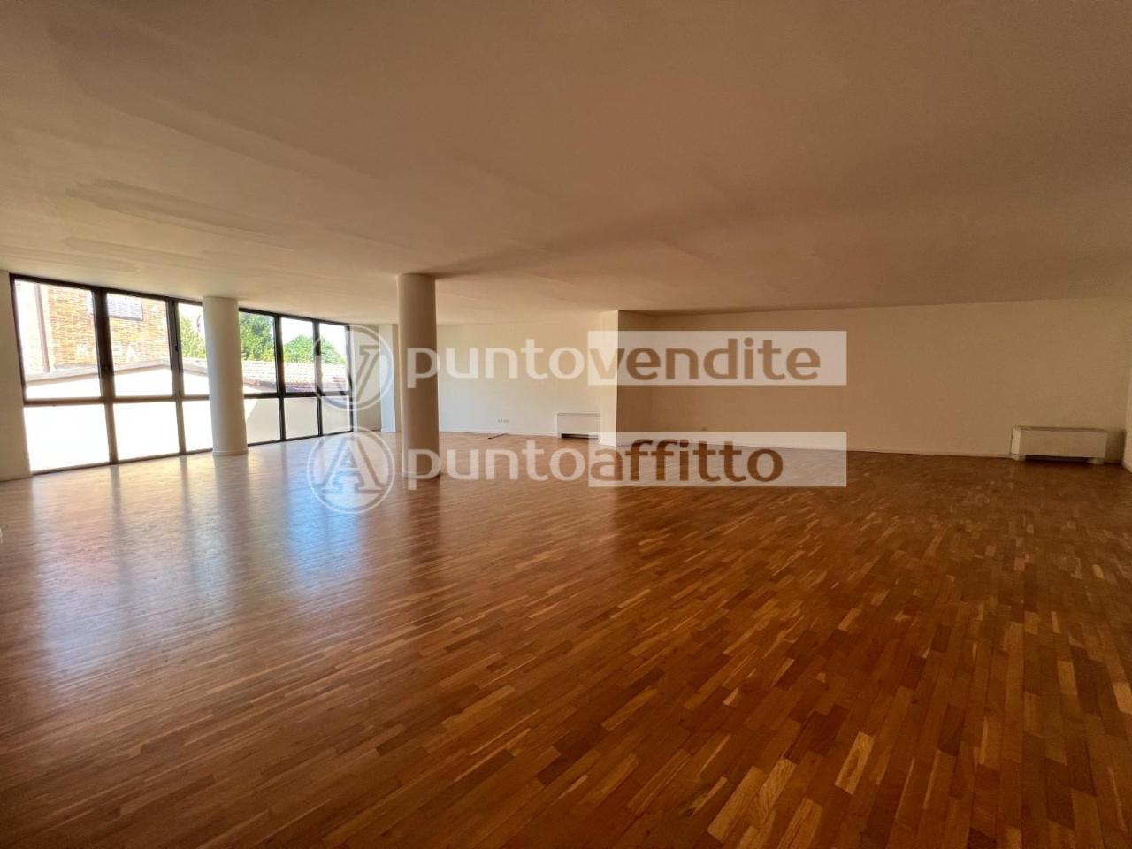 Ufficio in Ale Armando Dia 50, Lucca, {3} - Foto 2