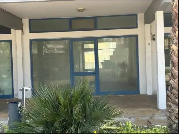 Negozio in Via Castellammare, Lecce, {3} - Foto 1