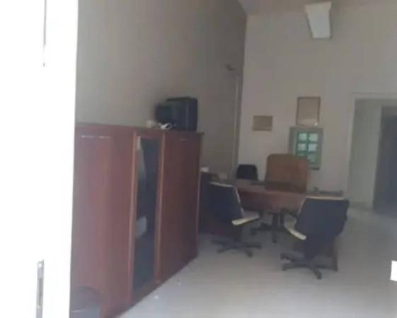 Magazzino in Via Santa Teresa, Formia, {3} - Foto 2