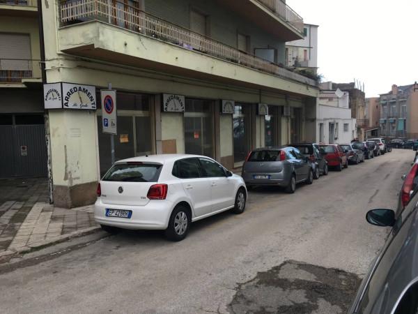 Negozio in Via Santa Brigida, Ortona, {3} - Foto 1