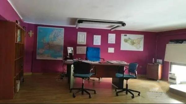 Negozio in Via Luigi Rizzo, Caltanissetta, {3} - Foto 1