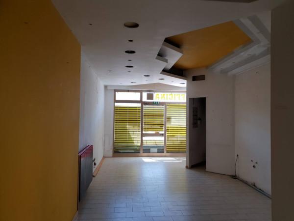 Negozio in Via Fausto Bonifazio, Corridonia, {3} - Foto 2
