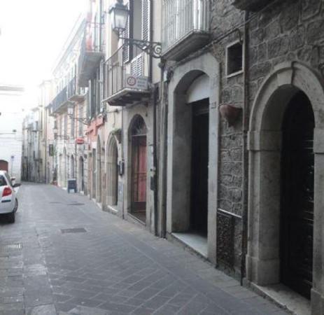 Negozio in , Isernia, {3} - Foto 1