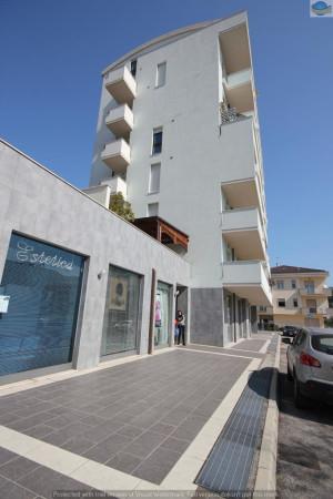 Magazzino in Via Sele 12, Montesilvano, {3} - Foto 2