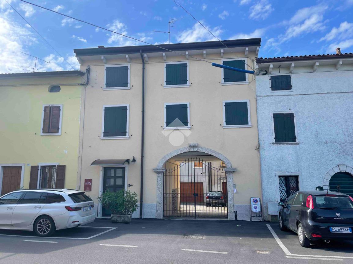 Casa indipendente in vendita a Castelnuovo Del Garda