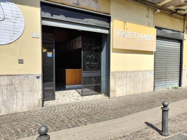 Negozio in Via Onorevole Francesco Napolitano, Nola, {3} - Foto 2