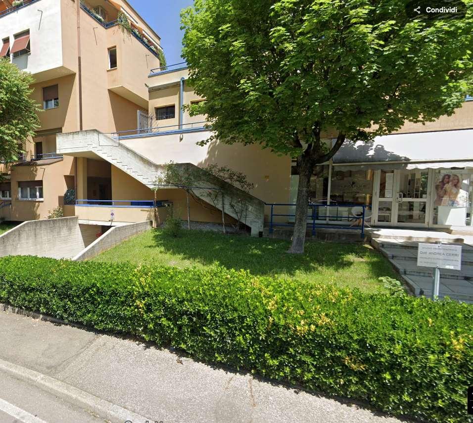 Palazzina commerciale in , Reggio Emilia, {3} - Foto 2