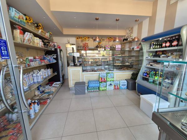Pizza al taglio in Via Martiri d'Ungheria, Scafati, {3} - Foto 1