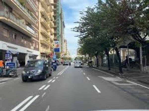 Articoli regalo in , Castellammare Di Stabia, {3} - Foto 1