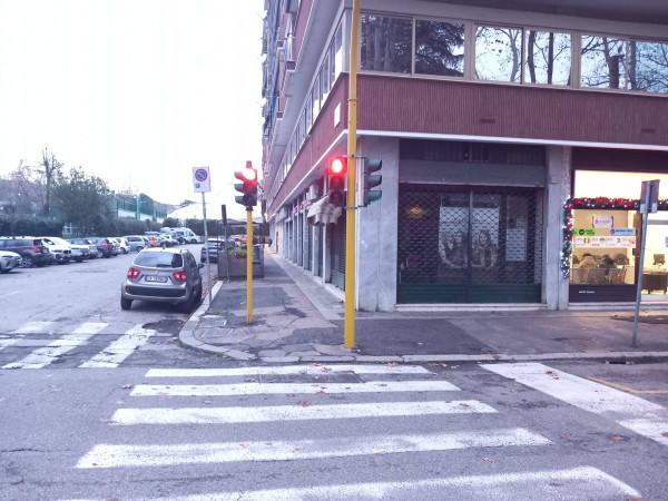 Negozio in Viale Pinturicchio, Roma, {3} - Foto 2