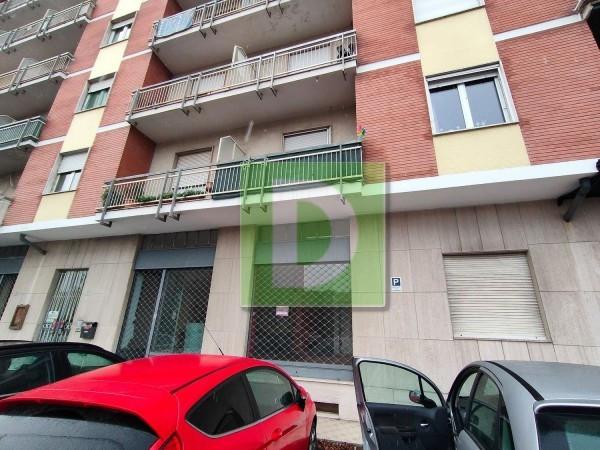 Negozio in Viale Camillo Olivetti 13, Aglie', {3} - Foto 1